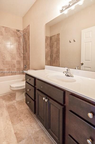 1024 NE 207th Ter, Unit 1024, Miami, FL 33179 Photo