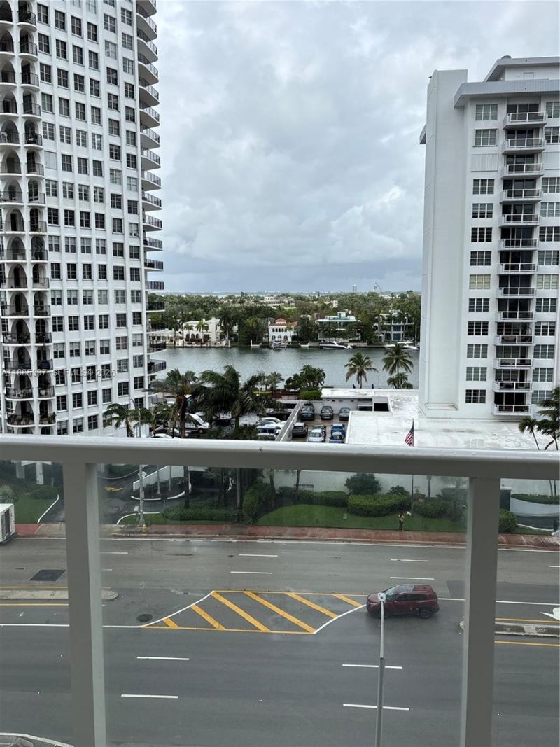 5701 Collins Ave, Unit 709, Miami Beach, FL 33140 Photo