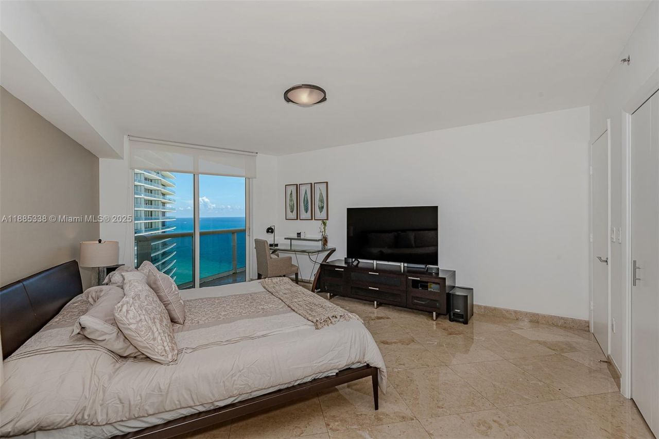 18911 Collins Ave, Unit 3402, Sunny Isles Beach, FL 33160 Photo