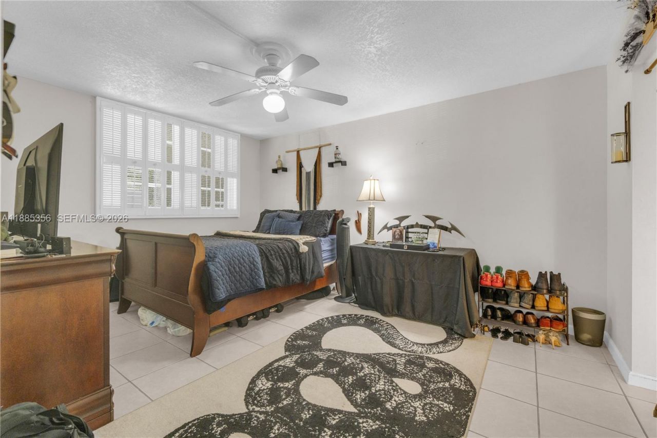 9410 Poinciana Pl, Unit 206, Davie, FL 33324 Photo