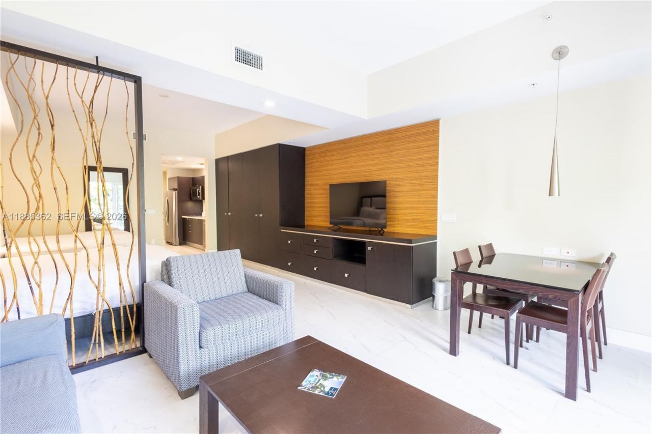 5300 NW 87th Ave, Unit 410, Doral, FL 33178 Photo