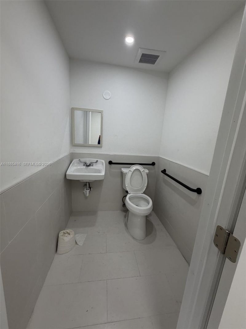 11339 W Flagler St, Sweetwater, FL 33174 Photo