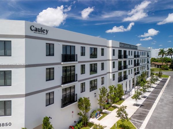 21850 Old Dixie highway, Unit 001, Miami, FL 33170