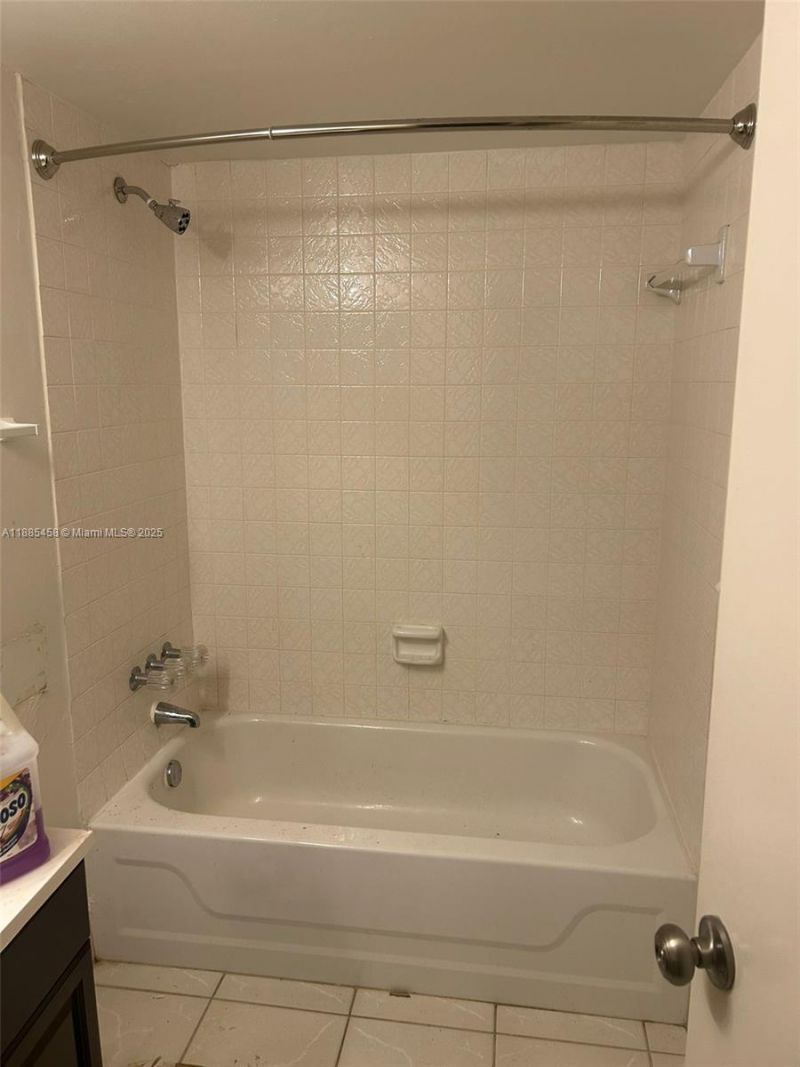 6555 W Broward Blvd, Unit 104, Plantation, FL 33317 Photo