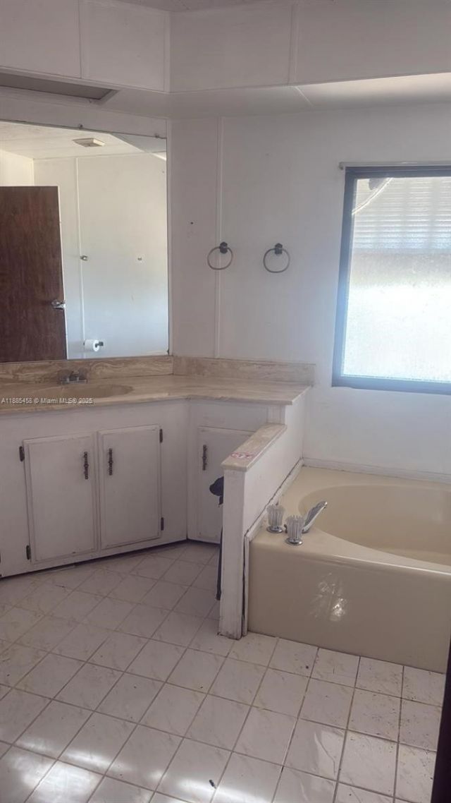 6555 W Broward Blvd, Unit 104, Plantation, FL 33317 Photo
