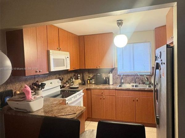 6900 SW 39th St, Unit 106J, Davie, FL 33314