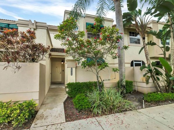 6538 Via Regina, Unit 9, Boca Raton, FL 33433