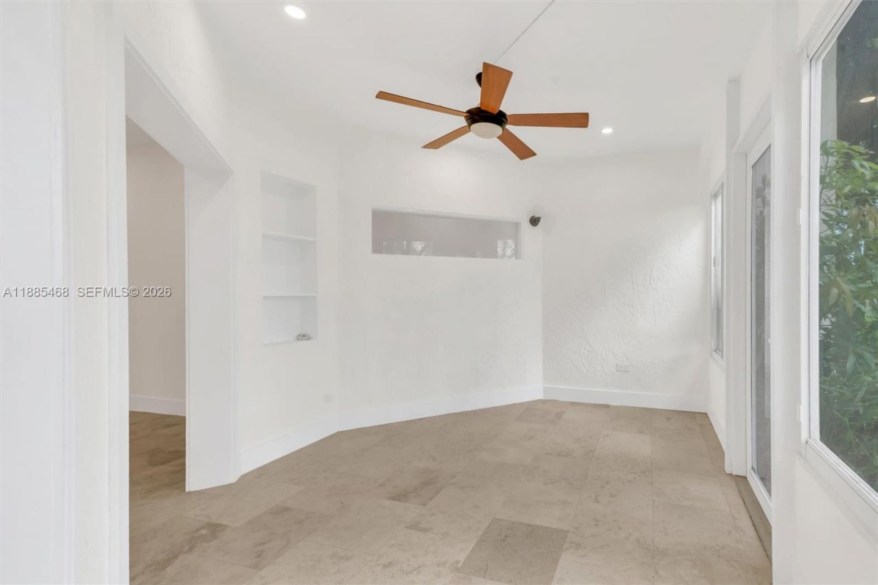 6538 Via Regina, Unit 9, Boca Raton, FL 33433 Photo