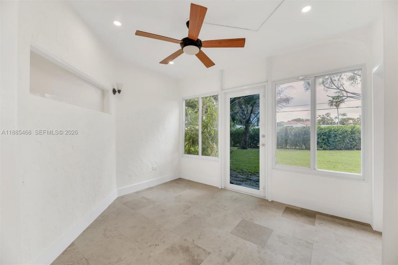 6538 Via Regina, Unit 9, Boca Raton, FL 33433 Photo