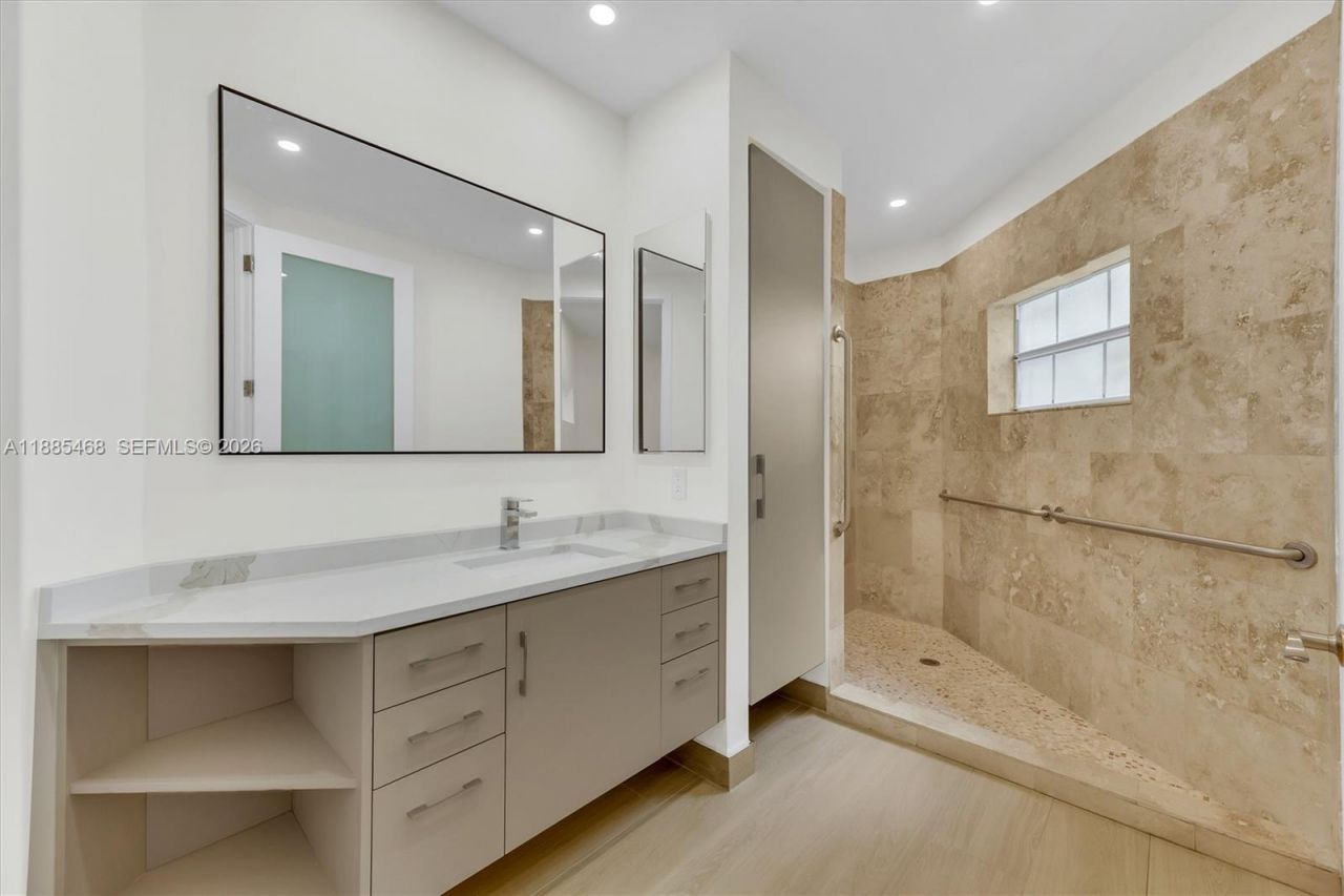 6538 Via Regina, Unit 9, Boca Raton, FL 33433 Photo