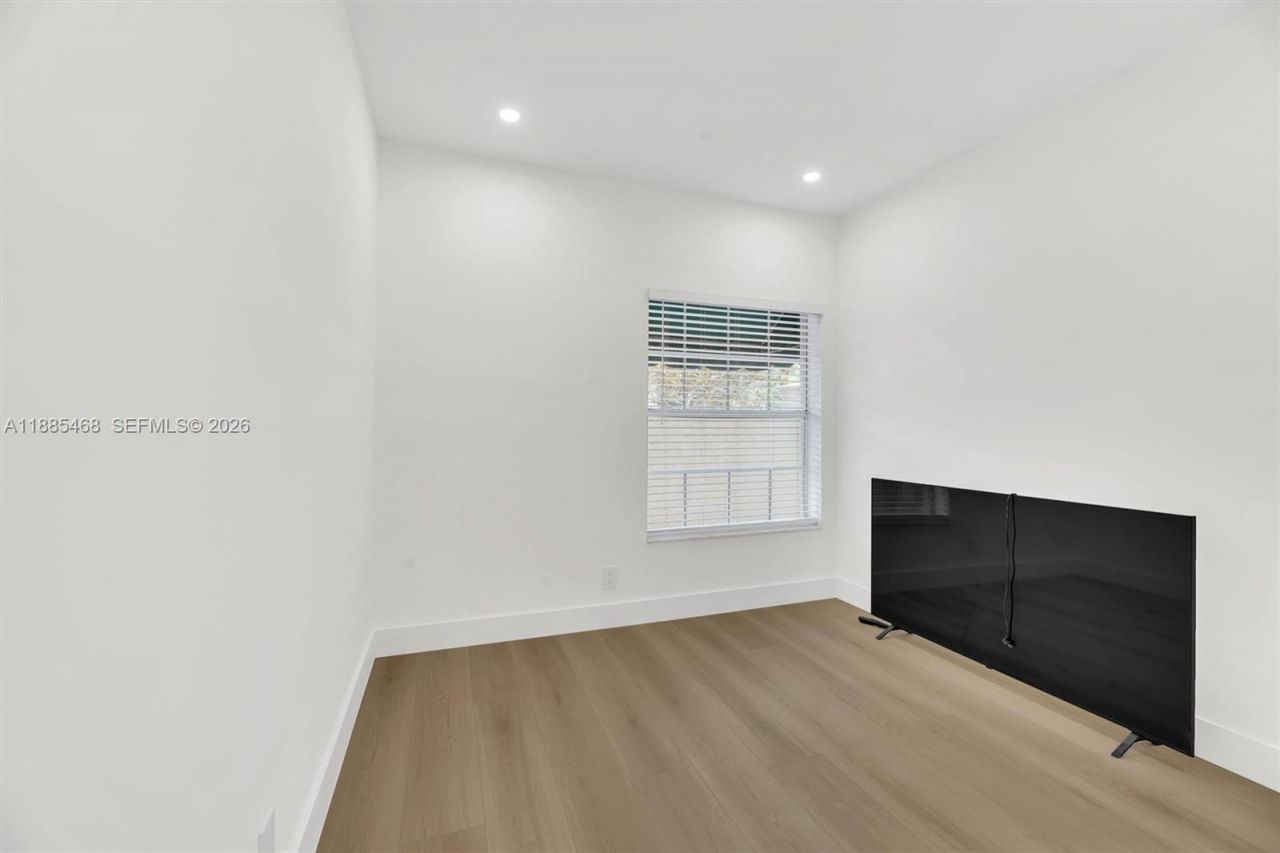 6538 Via Regina, Unit 9, Boca Raton, FL 33433 Photo