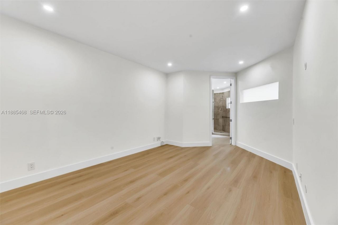 6538 Via Regina, Unit 9, Boca Raton, FL 33433 Photo