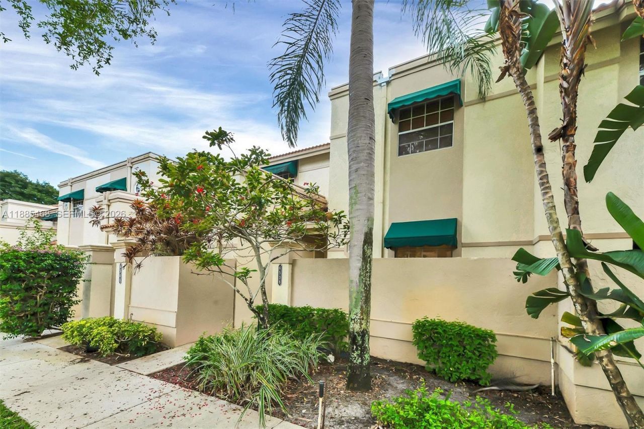 6538 Via Regina, Unit 9, Boca Raton, FL 33433 Photo