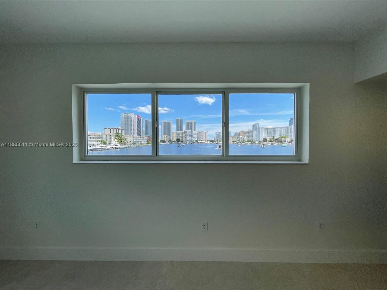 462 Golden Isles Dr, Unit 211, Hallandale Beach, FL 33009 Photo