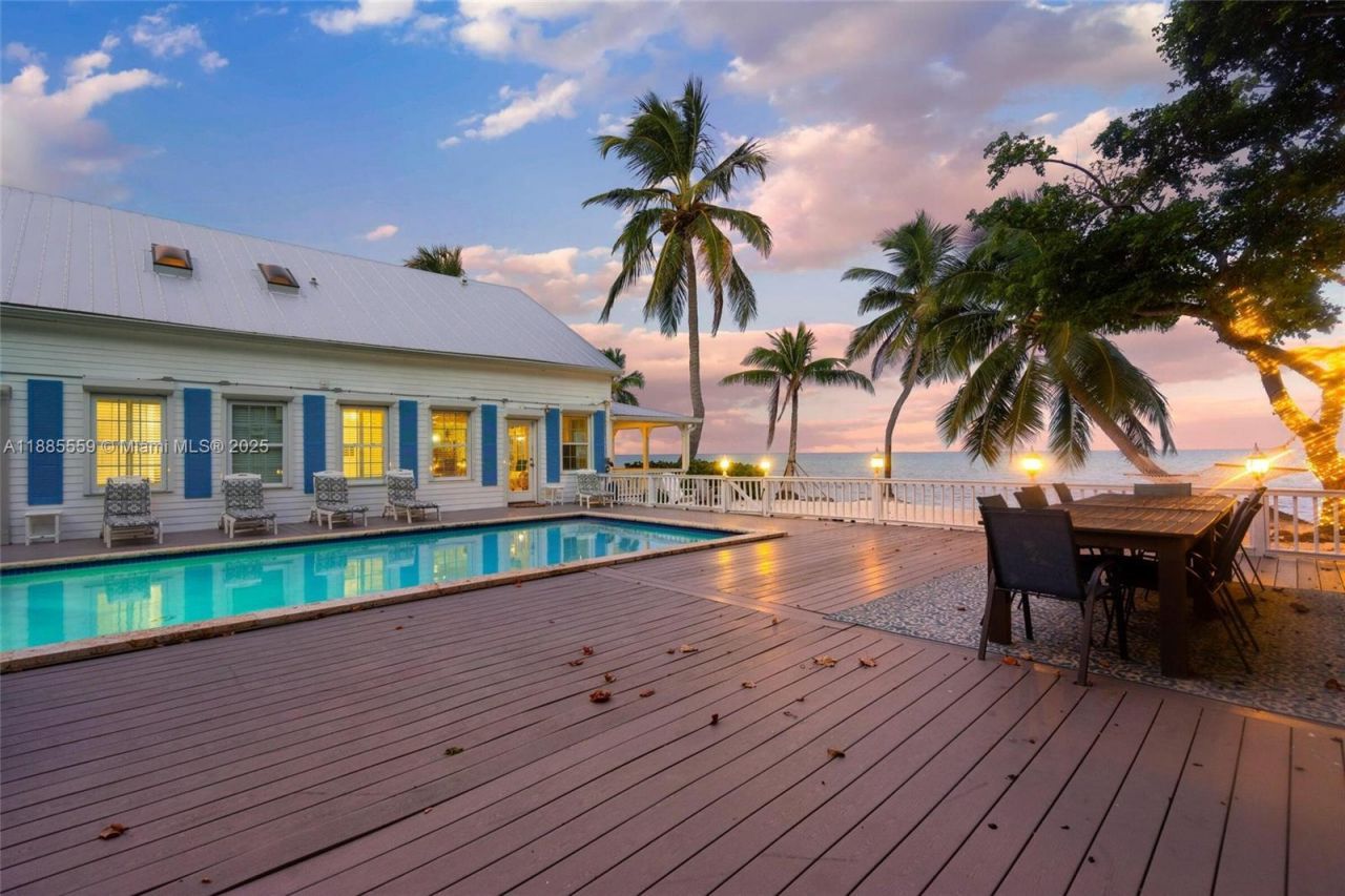 109 Columbus Dr, Islamorada, FL 33036 Photo