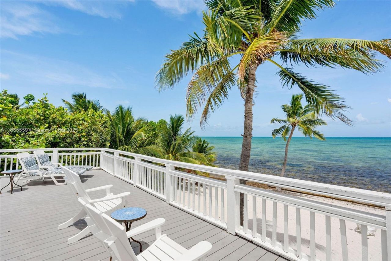 109 Columbus Dr, Islamorada, FL 33036 Photo
