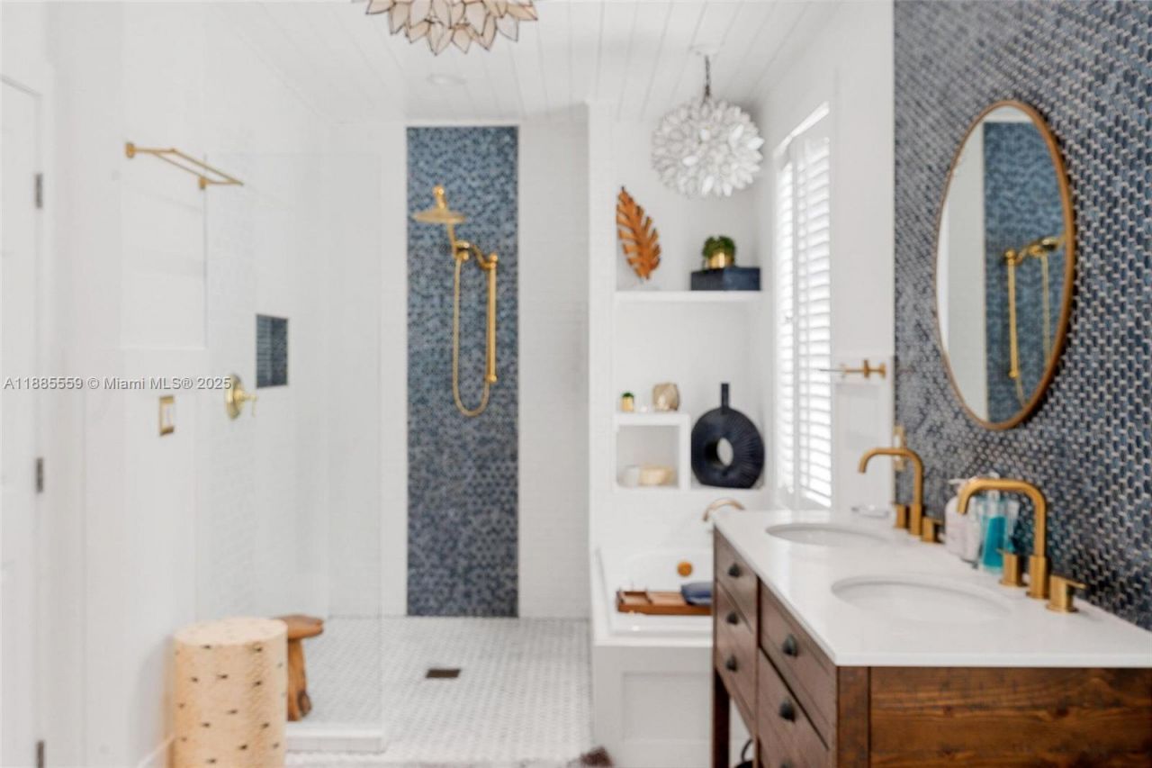 109 Columbus Dr, Islamorada, FL 33036 Photo