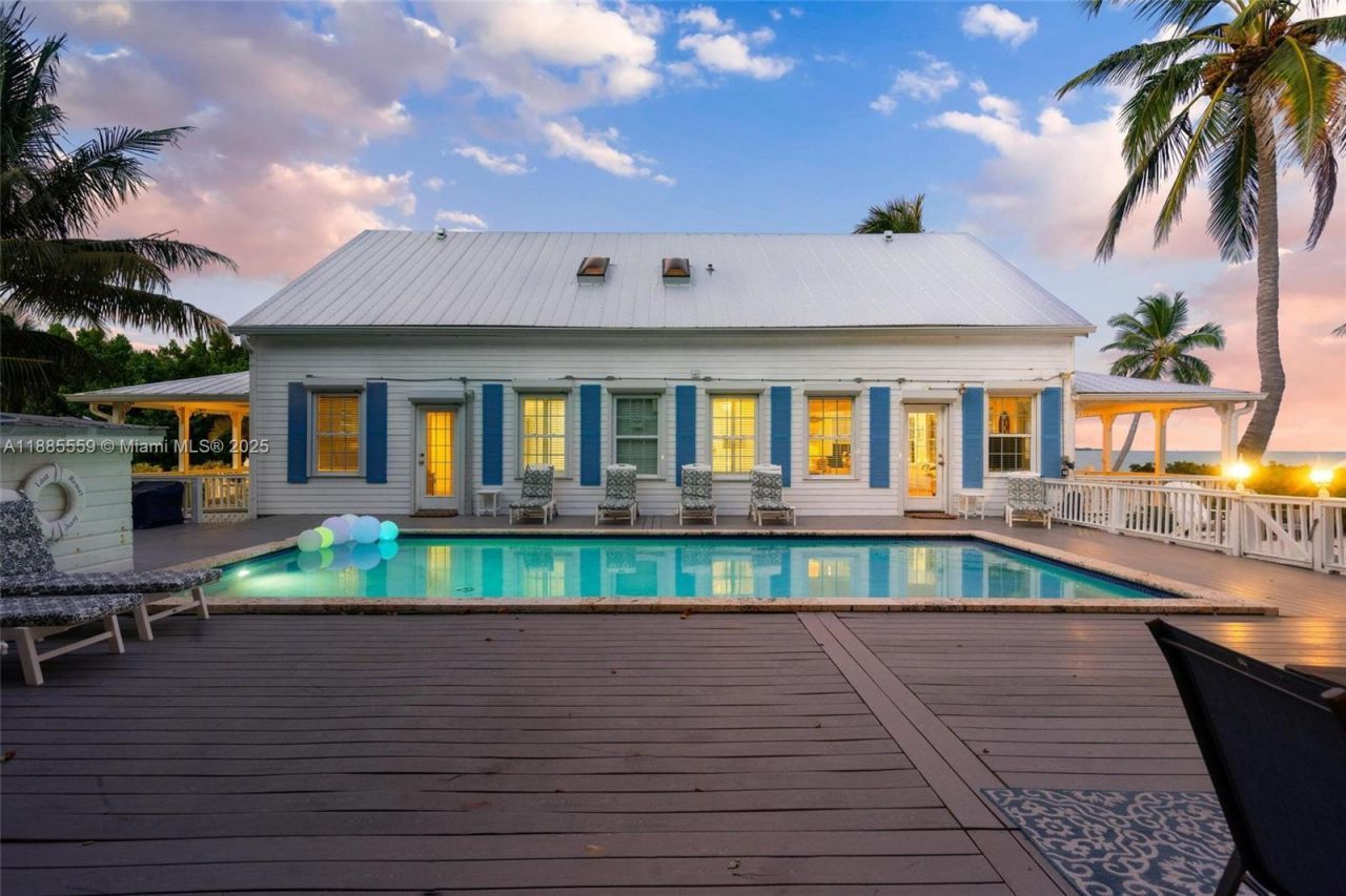 109 Columbus Dr, Islamorada, FL 33036 Photo