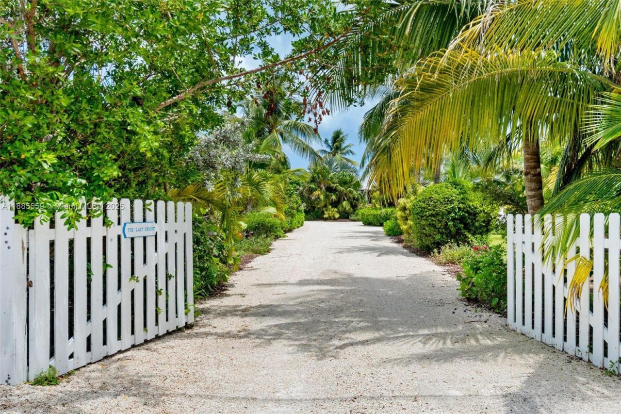 109 Columbus Dr, Islamorada, FL 33036 Photo