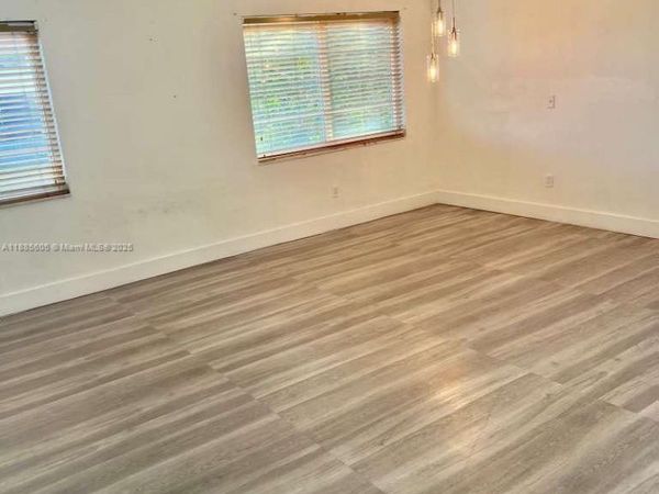 1300 W 53rd St, Unit 18, Hialeah, FL 33012