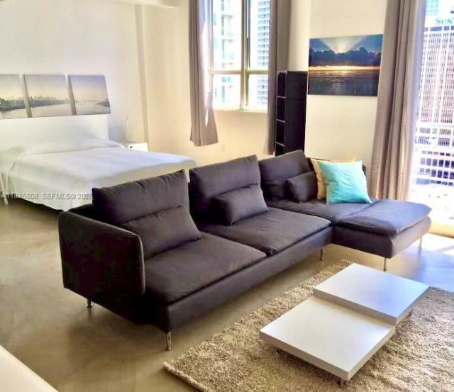 234 NE 3rd St, Unit LPH09, Miami, FL 33132 Photo