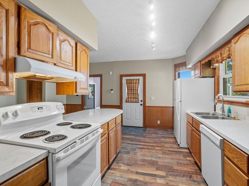 116 E Newell Street, West Liberty, OH 43357 Photo 18