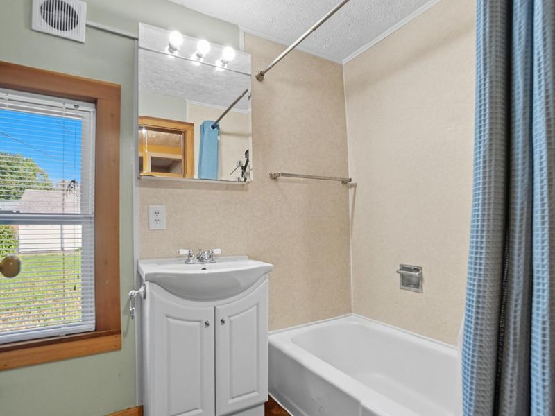 116 E Newell Street, West Liberty, OH 43357 Photo 30