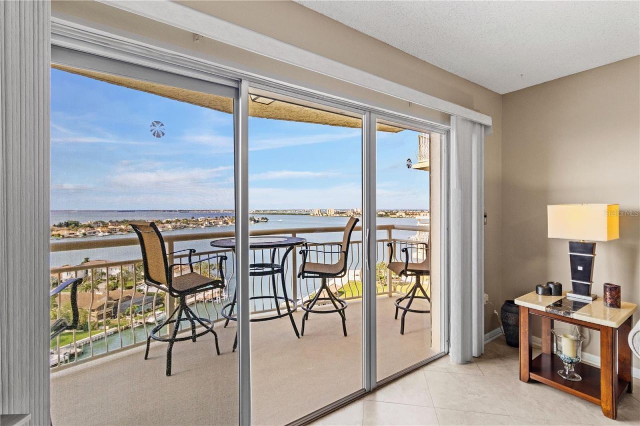 4900 Brittany Drive S, Unit 1512, Saint Petersburg, FL 33715 Photo