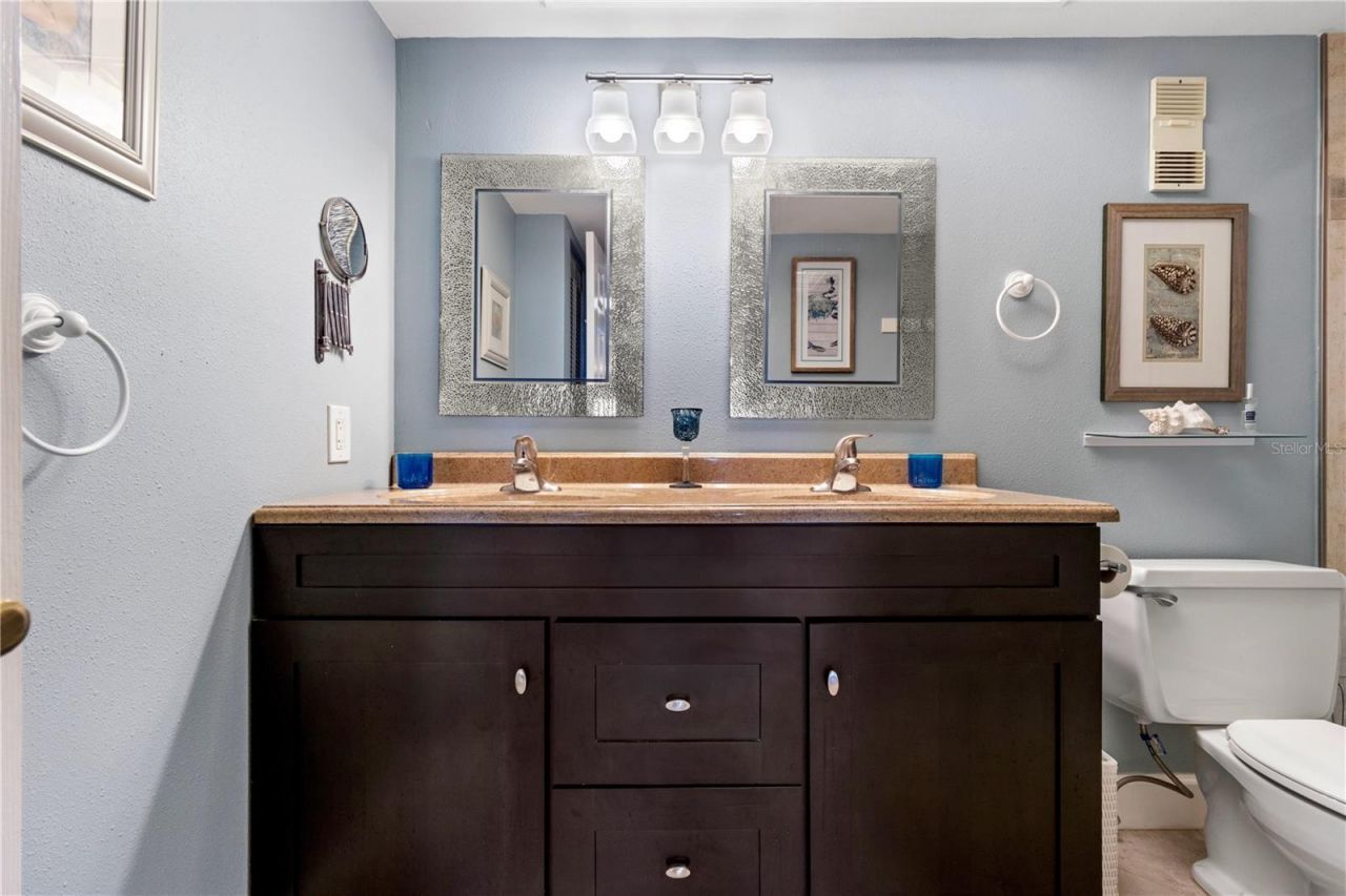 4900 Brittany Drive S, Unit 1512, Saint Petersburg, FL 33715 Photo