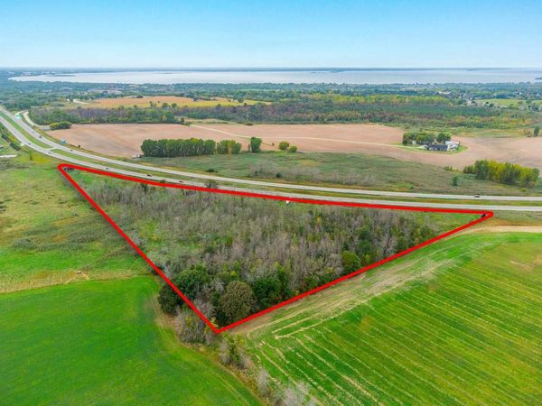 3800 STURGEON BAY ROAD, Green Bay, WI 54229