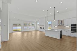 424 Joseph St photo 4