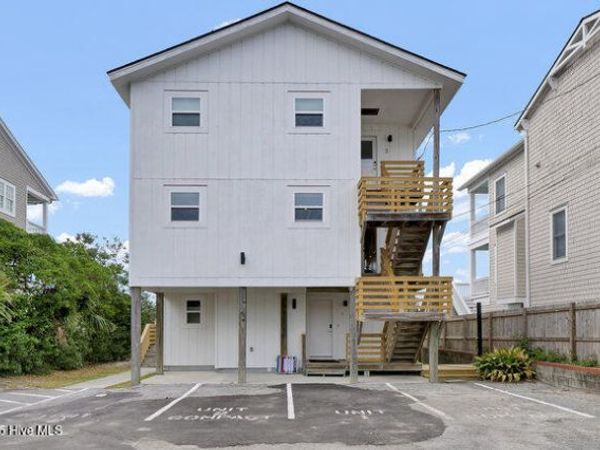 9 W Atlanta Street, Wrightsville Beach, NC 28480