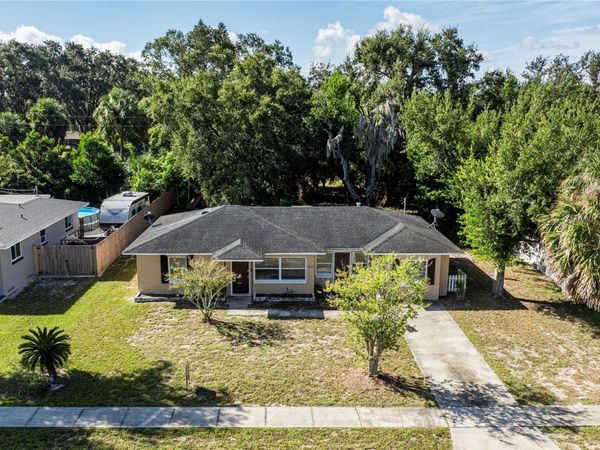 2814 WESTLAND ROAD, MOUNT DORA, FL 32757