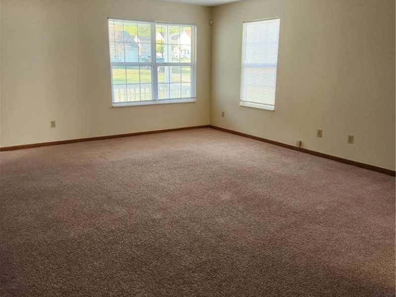 2954 Megan Circle, Youngstown, OH 44505 Photo 4