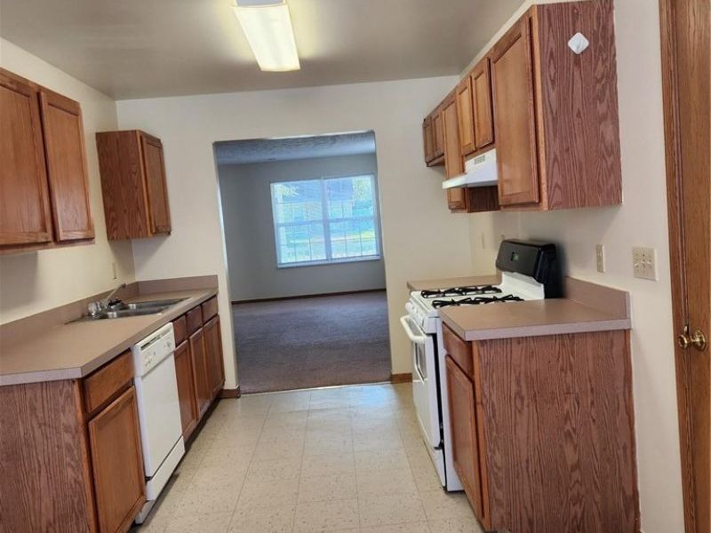 2954 Megan Circle, Youngstown, OH 44505 Photo 6