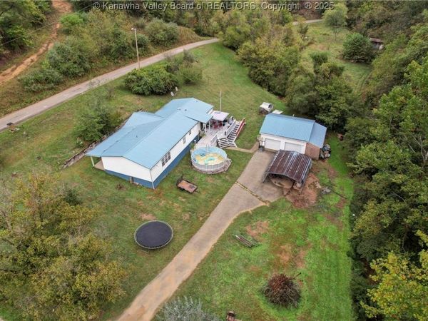 3274 Big Creek Road, Hamlin, WV 25523