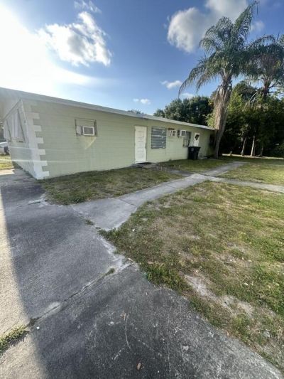 610 Holly Avenue, Fort Pierce, FL 34982 Photo