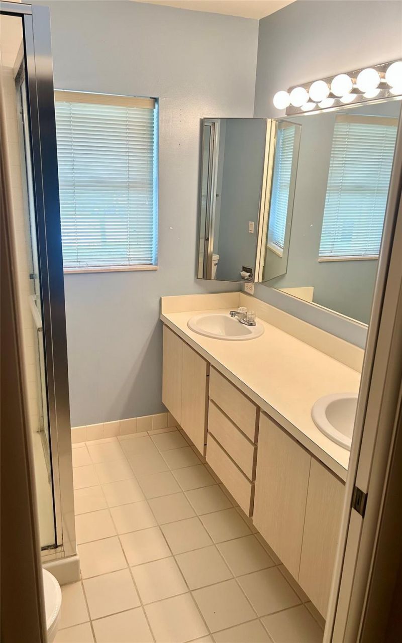 16 Amherst Ct, Unit C, Royal Palm Beach, FL 33411 Photo