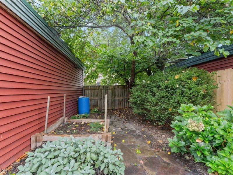 2013 W 58th Street, Cleveland, OH 44102 Photo 33