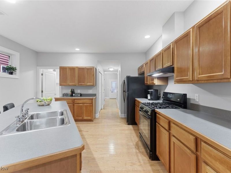 2013 W 58th Street, Cleveland, OH 44102 Photo 9