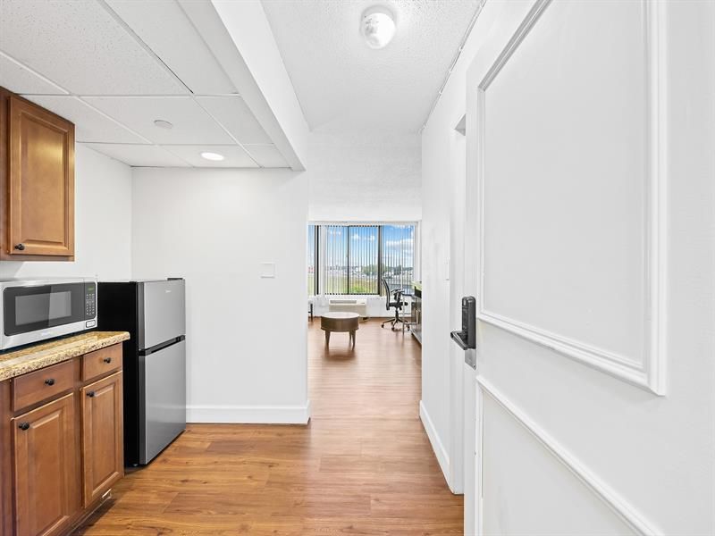 9309 Orange Blossom Trail, Orlando, FL 32837 Photo