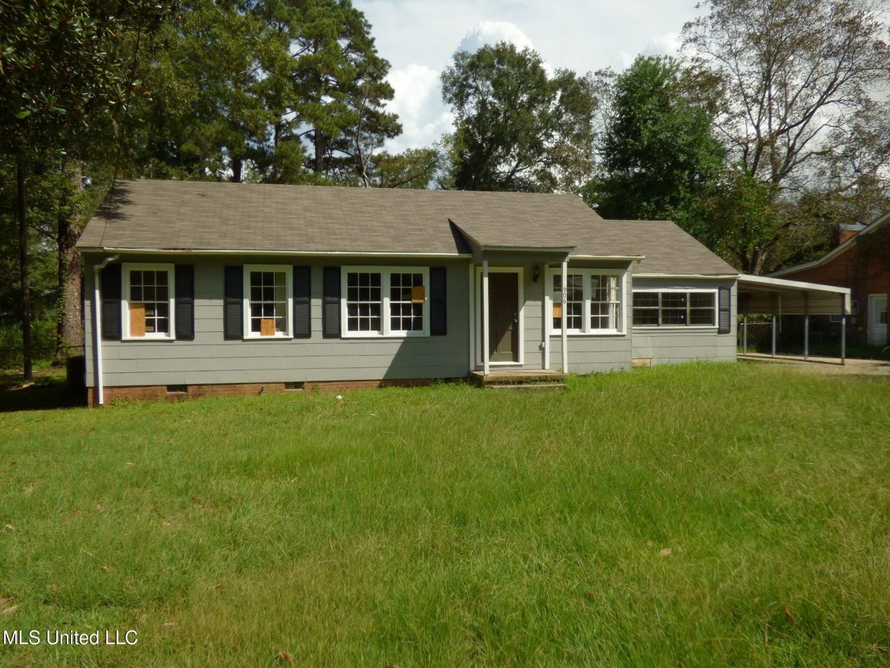 906 Myra Street, Brookhaven, MS 39601 Main Photo