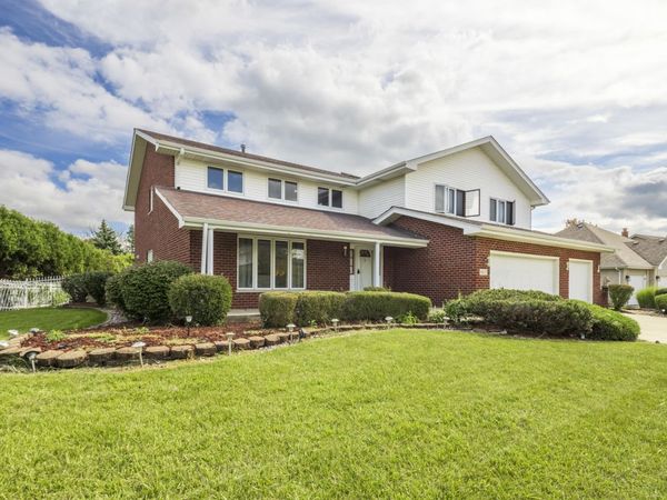 8607 Glenshire Street, Tinley Park, IL 60487