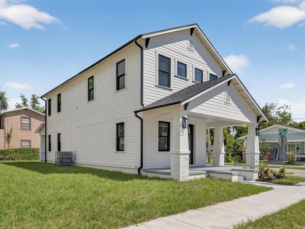 1002 E 19TH AVENUE, TAMPA, FL 33605