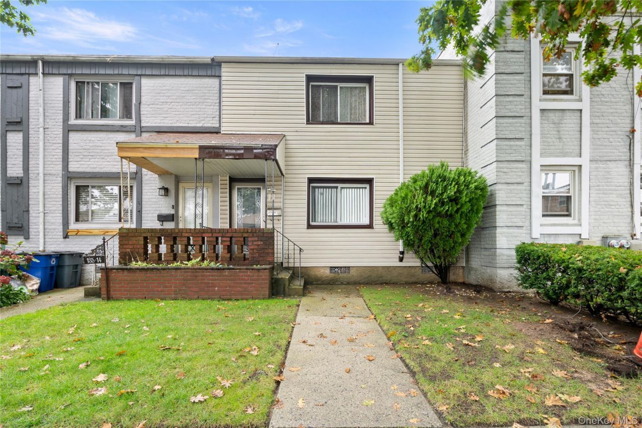 13512 223rd Street, Laurelton, NY 11413 Main Photo