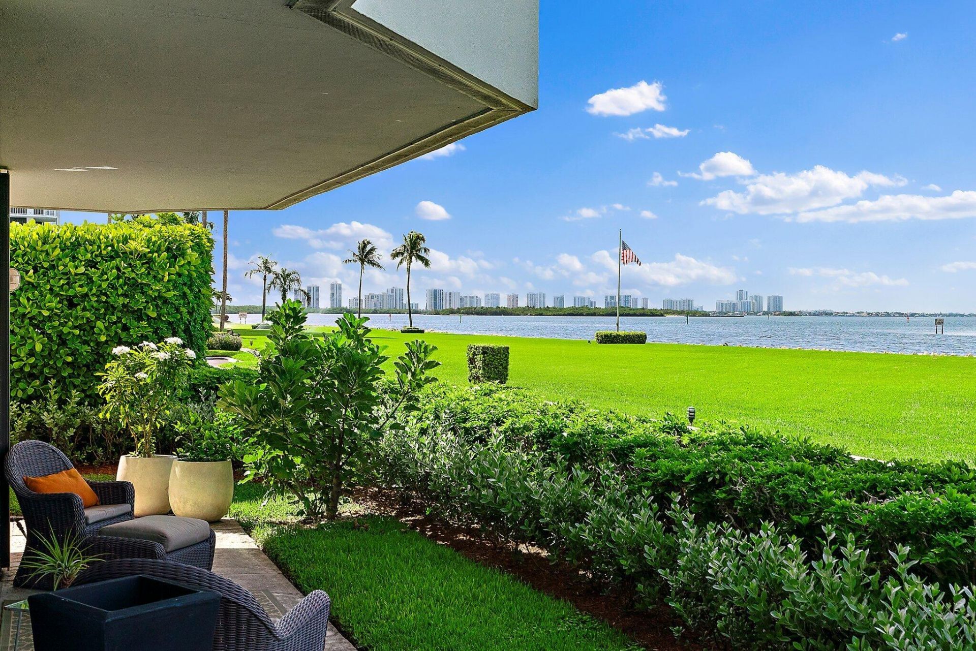 123 Lakeshore Drive, Unit 143, North Palm Beach, FL 33408 Photo