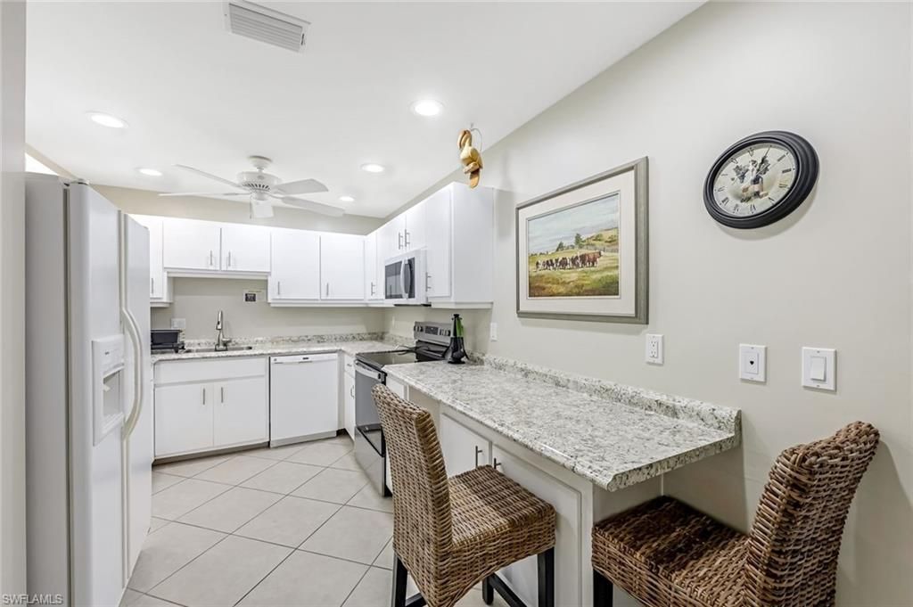 509 Roma Ct, Unit 202, Naples, FL 34110 Photo
