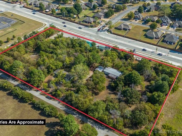 10010 N Garnett Road, Owasso, OK 74055