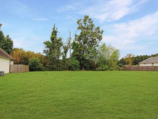 13188 Oakbourne Ave, Geismar, LA 70734