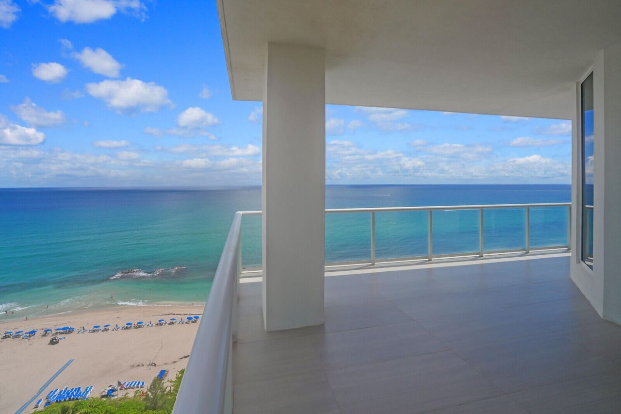 3730 N Ocean Drive, Unit 18 A, Singer Island, FL 33404 Photo